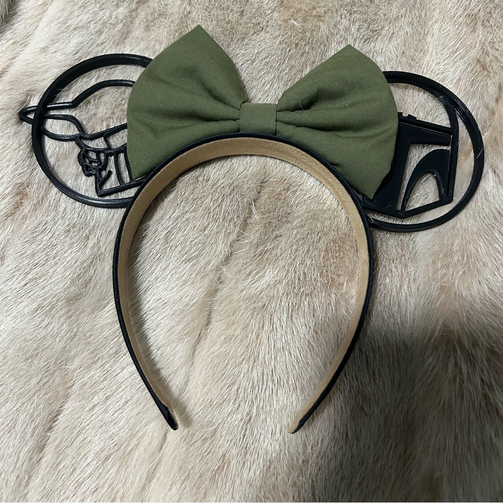 Star Wars Disney Mandalorian The Child ears
